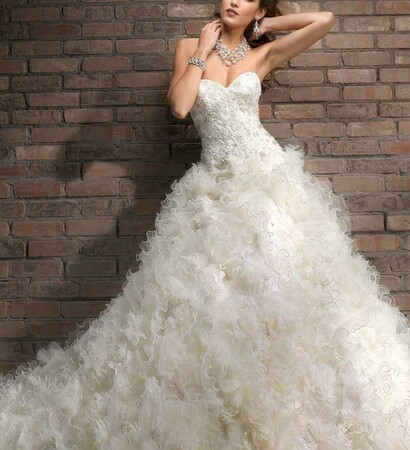 wedding dress <3