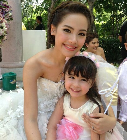 yaya, summer and gown