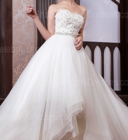 wedding dresses, fashionable and pretty