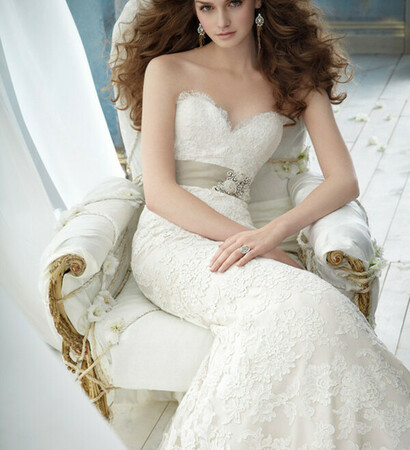 pregnant wedding dresses, weddings and wedding hairstyle