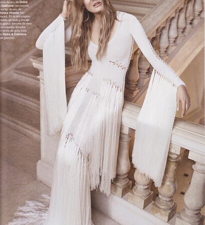 pose, white and blonde