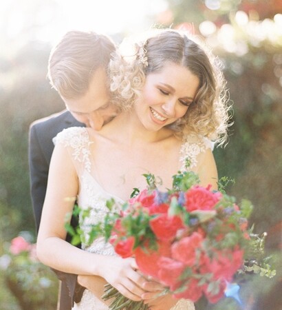 groom, lace and bouquet