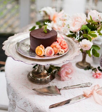 chocolate, cake and dessert