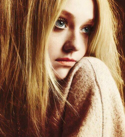 dakota fanning, shild and mother