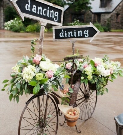 dining, dine and bicycle