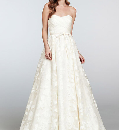 wedding inspiration, bride and white