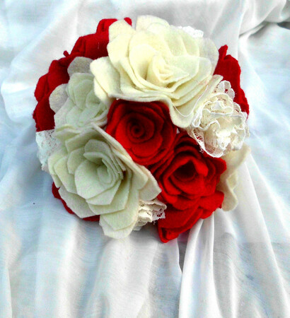 gorgeous bouquet, red and ivory flowers and wedding bouquet
